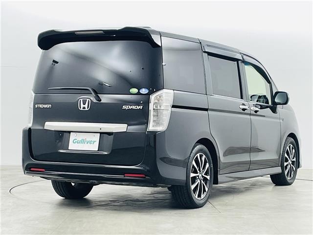 ステップワゴンスパーダ Ｚ　クールスピリット　社外ナビ／フルセグＴＶ／バックカメラ／両側パワースライドドア／ＥＴＣ／革巻きステアリング／パドルシフト／純正ＡＷ／スマートキー／ＨＩＤヘッドライト／純正フロアマット／ドアバイザー◇ウィンカーミラー（15枚目）