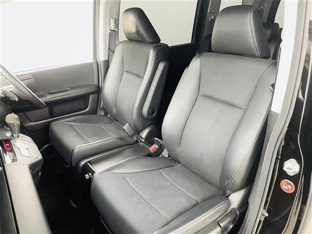 ステップワゴンスパーダ Ｚ　クールスピリット　社外ナビ／フルセグＴＶ／バックカメラ／両側パワースライドドア／ＥＴＣ／革巻きステアリング／パドルシフト／純正ＡＷ／スマートキー／ＨＩＤヘッドライト／純正フロアマット／ドアバイザー◇ウィンカーミラー（19枚目）