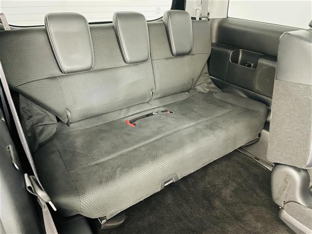 ステップワゴンスパーダ Ｚ　クールスピリット　社外ナビ／フルセグＴＶ／バックカメラ／両側パワースライドドア／ＥＴＣ／革巻きステアリング／パドルシフト／純正ＡＷ／スマートキー／ＨＩＤヘッドライト／純正フロアマット／ドアバイザー◇ウィンカーミラー（35枚目）