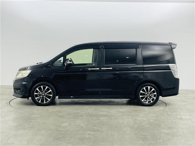 ステップワゴンスパーダ Ｚ　クールスピリット　社外ナビ／フルセグＴＶ／バックカメラ／両側パワースライドドア／ＥＴＣ／革巻きステアリング／パドルシフト／純正ＡＷ／スマートキー／ＨＩＤヘッドライト／純正フロアマット／ドアバイザー◇ウィンカーミラー（40枚目）