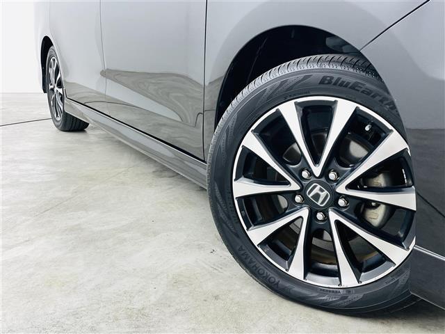 ステップワゴンスパーダ Ｚ　クールスピリット　クルーズコントロール／両側パワースライドドア／純正８型ＳＤナビ／バックカメラ／パドルシフト／合皮シート／スペアキー×１／純正ＡＷ／オートライト／アイドリングストップ／横滑り防止／純正フロアマット（13枚目）