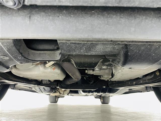 ステップワゴンスパーダ Ｚ　クールスピリット　クルーズコントロール／両側パワースライドドア／純正８型ＳＤナビ／バックカメラ／パドルシフト／合皮シート／スペアキー×１／純正ＡＷ／オートライト／アイドリングストップ／横滑り防止／純正フロアマット（42枚目）