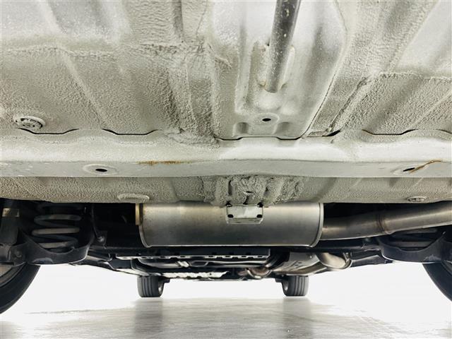 ステップワゴンスパーダ Ｚ　クールスピリット　クルーズコントロール／両側パワースライドドア／純正８型ＳＤナビ／バックカメラ／パドルシフト／合皮シート／スペアキー×１／純正ＡＷ／オートライト／アイドリングストップ／横滑り防止／純正フロアマット（43枚目）