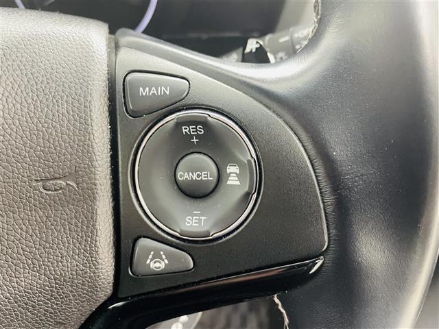 ヴェゼル ハイブリッドＺ・ホンダセンシング　ホンダセンシング　純正７インチインターナビ　フルセグＴＶ／ＢＴ／ＵＳＢ／ＣＤ／ＤＶＤ／ｉＰｏｄ／ＡＵＸ／ＡＭ／ＦＭ　バックカメラ　ＡＣＣ　ＬＥＤオートライト　フォグ　エアシート　ドラレコ　ＥＴＣ（10枚目）