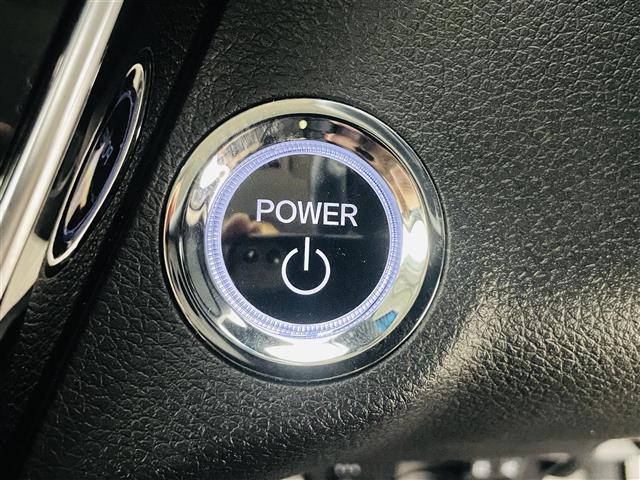 ヴェゼル ハイブリッドＺ・ホンダセンシング　ホンダセンシング　純正７インチインターナビ　フルセグＴＶ／ＢＴ／ＵＳＢ／ＣＤ／ＤＶＤ／ｉＰｏｄ／ＡＵＸ／ＡＭ／ＦＭ　バックカメラ　ＡＣＣ　ＬＥＤオートライト　フォグ　エアシート　ドラレコ　ＥＴＣ（11枚目）