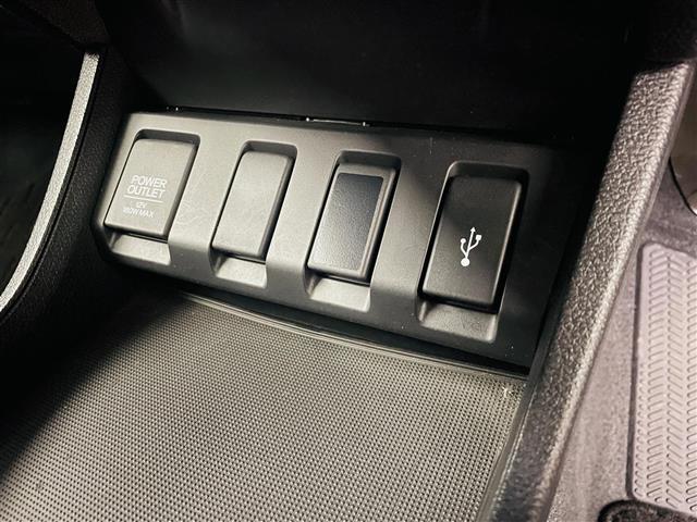 ヴェゼル ハイブリッドＺ・ホンダセンシング　ホンダセンシング　純正７インチインターナビ　フルセグＴＶ／ＢＴ／ＵＳＢ／ＣＤ／ＤＶＤ／ｉＰｏｄ／ＡＵＸ／ＡＭ／ＦＭ　バックカメラ　ＡＣＣ　ＬＥＤオートライト　フォグ　エアシート　ドラレコ　ＥＴＣ（34枚目）