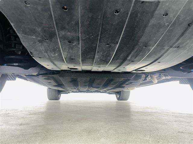 ヴェゼル ハイブリッドＺ・ホンダセンシング　ホンダセンシング　純正７インチインターナビ　フルセグＴＶ／ＢＴ／ＵＳＢ／ＣＤ／ＤＶＤ／ｉＰｏｄ／ＡＵＸ／ＡＭ／ＦＭ　バックカメラ　ＡＣＣ　ＬＥＤオートライト　フォグ　エアシート　ドラレコ　ＥＴＣ（43枚目）