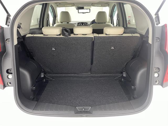 ノート ｅ－パワー　メダリスト　衝突軽減　クリアランスソナー　純正エアロ　純正７インチナビ　フルセグ／ＢＴ／ＳＤ／ＵＳＢ／ＡＵＸ／ＣＤ／ＤＶＤ／ＢＤ／ＦＭ／ＡＭ　ＬＥＤオートライト　フォグ　ＥＴＣ　ドラレコ　デジタルインナーミラー（12枚目）