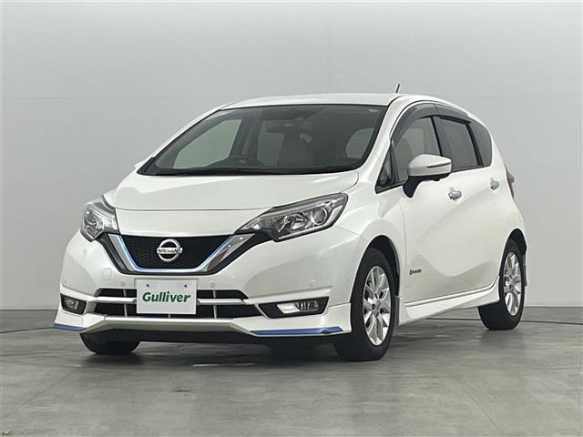 ノート ｅ－パワー　メダリスト　衝突軽減　クリアランスソナー　純正エアロ　純正７インチナビ　フルセグ／ＢＴ／ＳＤ／ＵＳＢ／ＡＵＸ／ＣＤ／ＤＶＤ／ＢＤ／ＦＭ／ＡＭ　ＬＥＤオートライト　フォグ　ＥＴＣ　ドラレコ　デジタルインナーミラー（15枚目）