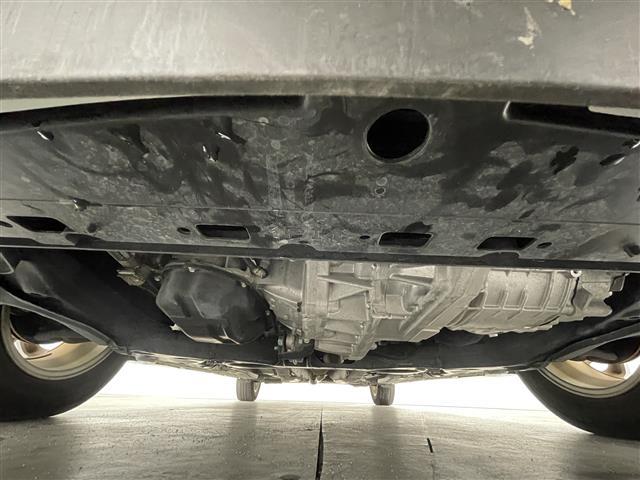 ノート ｅ－パワー　メダリスト　衝突軽減　クリアランスソナー　純正エアロ　純正７インチナビ　フルセグ／ＢＴ／ＳＤ／ＵＳＢ／ＡＵＸ／ＣＤ／ＤＶＤ／ＢＤ／ＦＭ／ＡＭ　ＬＥＤオートライト　フォグ　ＥＴＣ　ドラレコ　デジタルインナーミラー（42枚目）