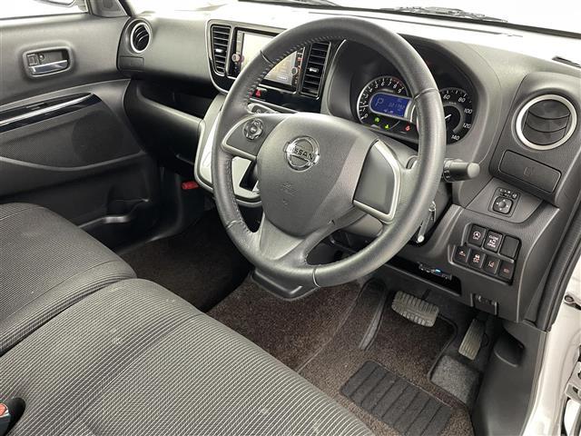 デイズルークス ハイウェイスター　Ｘターボ　衝突軽減　クリアランスソナー　純正サイドエアロ　純正７インチナビ　フルセグＴＶ／ＢＴ／ＳＤ／ＣＤ／ＤＶＤ／ＦＭ／ＡＭ　全方位カメラ　サンシェード　リアシーリングファン　ＥＴＣ　ドラレコ　スマートキー（17枚目）