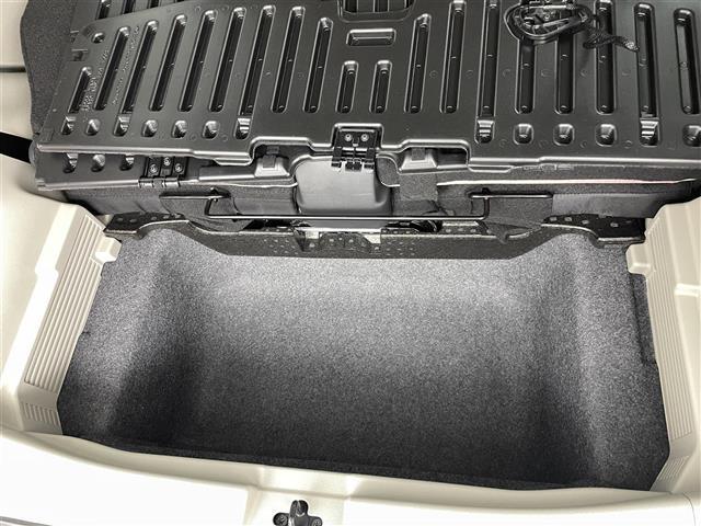 デイズ ボレロ　Ｘ　衝突軽減　純正７インチディスプレイオーディオ　ＢＴ／ＵＳＢ／ＡＰＰＳ／ＦＭ／ＡＭ　全方位カメラ　オートライト　オートハイビーム　ハーフレザー　オートミラー　アイドリングストップ　プッシュスタート（35枚目）