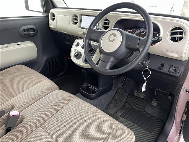 ミラココア ココアＬ　横滑り防止　社外７インチナビ　フルセグＴＶ／ＳＤ／ＣＤ／ＤＶＤ　ベンチシート　社外アルミホイール付きサマータイヤ　純正フロアマット　純正ドアバイザー　電動格納ミラー　リモコンキー　ライトレベライザー（13枚目）