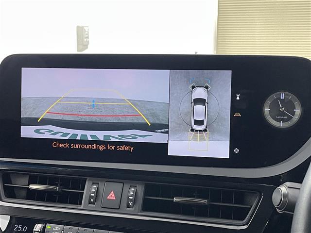 ＥＳ ＥＳ３００ｈ　グレイスフルエスコート　パノラミックビュー　ブラインドスポットモニター　サンルーフ　マークレビンソンプレミアムサウンド　純正１２．３インチディスプレイオーディオ　フルセグＴＶ／ＢＴ／ＦＭ／ＡＭ／ミラーキャスト　前後ドラレコ（3枚目）