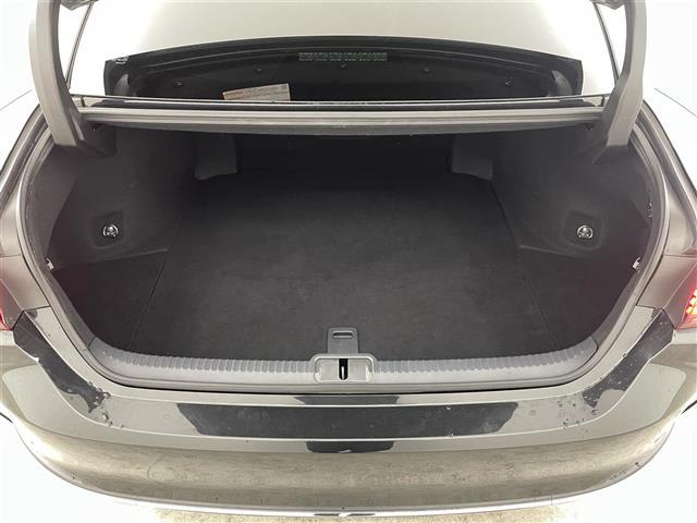 ＥＳ ＥＳ３００ｈ　グレイスフルエスコート　パノラミックビュー　ブラインドスポットモニター　サンルーフ　マークレビンソンプレミアムサウンド　純正１２．３インチディスプレイオーディオ　フルセグＴＶ／ＢＴ／ＦＭ／ＡＭ／ミラーキャスト　前後ドラレコ（11枚目）