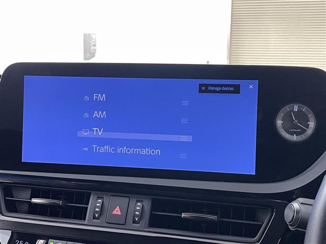 ＥＳ ＥＳ３００ｈ　グレイスフルエスコート　パノラミックビュー　ブラインドスポットモニター　サンルーフ　マークレビンソンプレミアムサウンド　純正１２．３インチディスプレイオーディオ　フルセグＴＶ／ＢＴ／ＦＭ／ＡＭ／ミラーキャスト　前後ドラレコ（26枚目）
