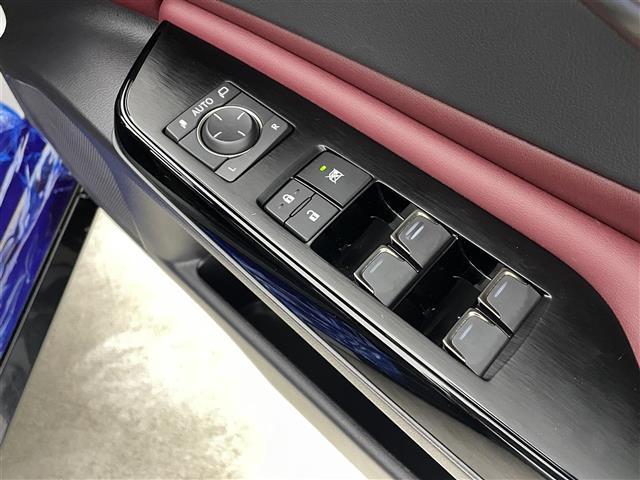 ＥＳ ＥＳ３００ｈ　グレイスフルエスコート　パノラミックビュー　ブラインドスポットモニター　サンルーフ　マークレビンソンプレミアムサウンド　純正１２．３インチディスプレイオーディオ　フルセグＴＶ／ＢＴ／ＦＭ／ＡＭ／ミラーキャスト　前後ドラレコ（32枚目）