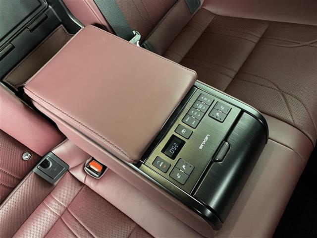 ＥＳ ＥＳ３００ｈ　グレイスフルエスコート　パノラミックビュー　ブラインドスポットモニター　サンルーフ　マークレビンソンプレミアムサウンド　純正１２．３インチディスプレイオーディオ　フルセグＴＶ／ＢＴ／ＦＭ／ＡＭ／ミラーキャスト　前後ドラレコ（34枚目）