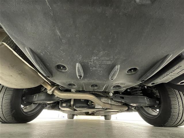 ＥＳ ＥＳ３００ｈ　グレイスフルエスコート　パノラミックビュー　ブラインドスポットモニター　サンルーフ　マークレビンソンプレミアムサウンド　純正１２．３インチディスプレイオーディオ　フルセグＴＶ／ＢＴ／ＦＭ／ＡＭ／ミラーキャスト　前後ドラレコ（42枚目）