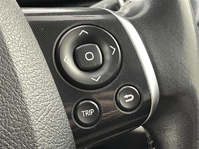 シエンタ ハイブリッドＧ　クエロ　トヨタセーフティセンスＣ　クリアランスソナ純正９インチナビ　フルセグＴＶ／ＢＴ／ＣＤ／ＤＶＤ／ＡＭ／ＦＭ／ＳＤ　全方位カメラ　両側パワースライドドア　ＬＥＤオートライト　ハーフレザー　ＥＴＣ　ドラレコ（9枚目）