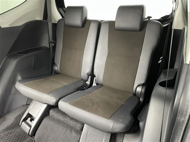 シエンタ ハイブリッドＧ　クエロ　トヨタセーフティセンスＣ　クリアランスソナ純正９インチナビ　フルセグＴＶ／ＢＴ／ＣＤ／ＤＶＤ／ＡＭ／ＦＭ／ＳＤ　全方位カメラ　両側パワースライドドア　ＬＥＤオートライト　ハーフレザー　ＥＴＣ　ドラレコ（26枚目）