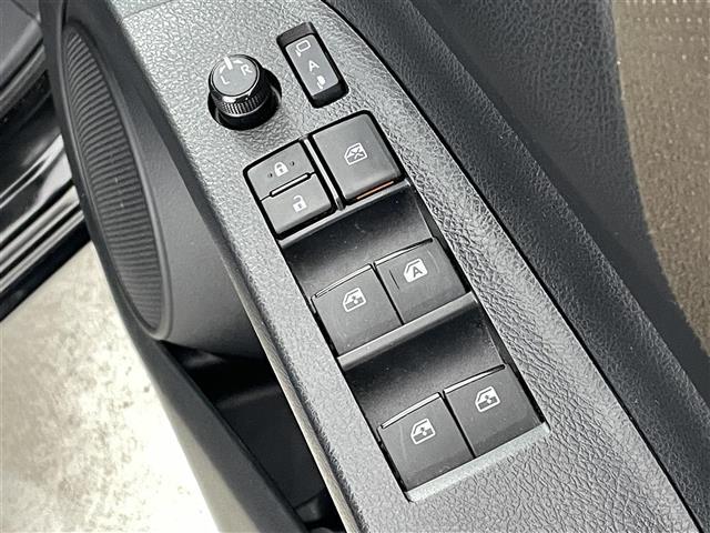 シエンタ ハイブリッドＧ　クエロ　トヨタセーフティセンスＣ　クリアランスソナ純正９インチナビ　フルセグＴＶ／ＢＴ／ＣＤ／ＤＶＤ／ＡＭ／ＦＭ／ＳＤ　全方位カメラ　両側パワースライドドア　ＬＥＤオートライト　ハーフレザー　ＥＴＣ　ドラレコ（36枚目）