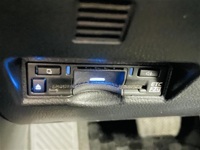 ノア Ｓ－Ｚ　Ｔｏｙｏｔａ　Ｓａｆｅｔｙ　Ｓｅｎｓｅ　プリクラッシュセーフティ　　レーダークルーズコントロール　純正ナビゲーションＢｌｕｅｔｏｏｔｈ　ＴＶ　バックカメラ　ＥＴＣ　シートヒーター　両側パワースライド（7枚目）