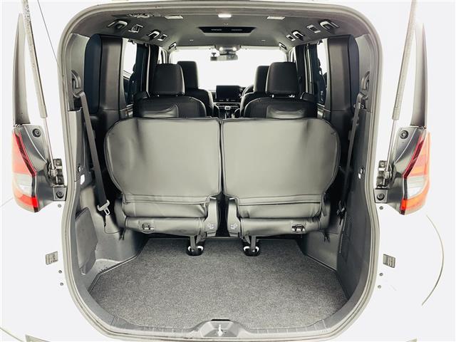 ノア Ｓ－Ｚ　Ｔｏｙｏｔａ　Ｓａｆｅｔｙ　Ｓｅｎｓｅ　プリクラッシュセーフティ　　レーダークルーズコントロール　純正ナビゲーションＢｌｕｅｔｏｏｔｈ　ＴＶ　バックカメラ　ＥＴＣ　シートヒーター　両側パワースライド（12枚目）