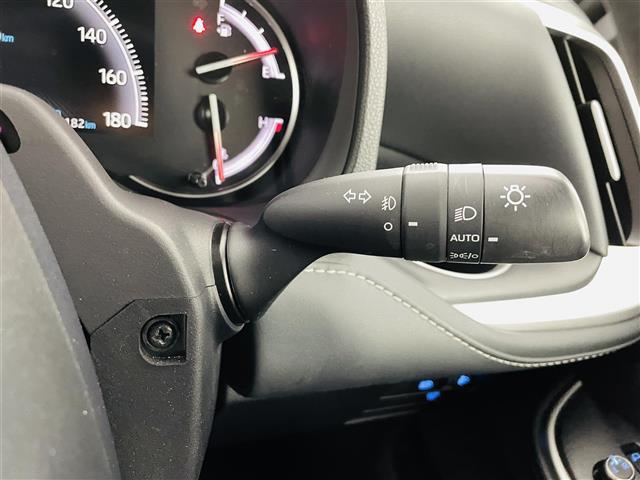 ノア Ｓ－Ｚ　Ｔｏｙｏｔａ　Ｓａｆｅｔｙ　Ｓｅｎｓｅ　プリクラッシュセーフティ　　レーダークルーズコントロール　純正ナビゲーションＢｌｕｅｔｏｏｔｈ　ＴＶ　バックカメラ　ＥＴＣ　シートヒーター　両側パワースライド（30枚目）