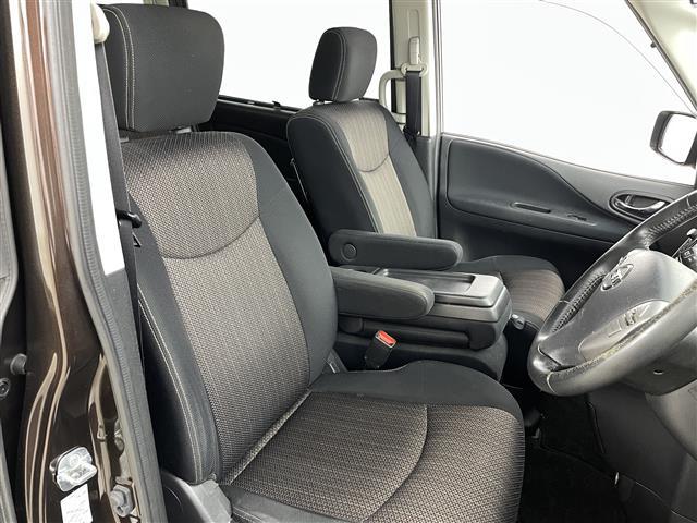 セレナ ハイウェイスター　Ｖセレ＋セーフティＩＩ　ＳＨＶ　エマージェンシーブレーキ　純正フリップダウンモニター　純正ナビ　フルセグＴＶ／ＳＤ／ＣＤ／ＤＶＤ／ＢＴ／ＵＳＢ／ｉＰｏｄ　全方位カメラ　両側パワースライドドア　アイドリングストップ　プッシュスタート（14枚目）