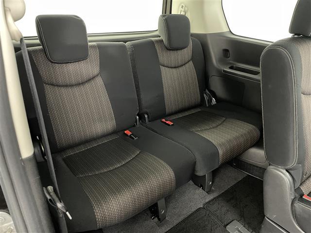 セレナ ハイウェイスター　Ｖセレ＋セーフティＩＩ　ＳＨＶ　エマージェンシーブレーキ　純正フリップダウンモニター　純正ナビ　フルセグＴＶ／ＳＤ／ＣＤ／ＤＶＤ／ＢＴ／ＵＳＢ／ｉＰｏｄ　全方位カメラ　両側パワースライドドア　アイドリングストップ　プッシュスタート（26枚目）