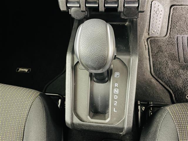 ジムニー ＸＣ　衝突軽減ブレーキ　車線逸脱警報装置　オートライト　クルーズコントロール　純正ナビゲーション　Ｂｌｕｅｔｏｏｔｈ　ＴＶ　ＥＴＣ　前後ドライブレコーダー　シートヒータープッシュスタート　スマートキー（22枚目）