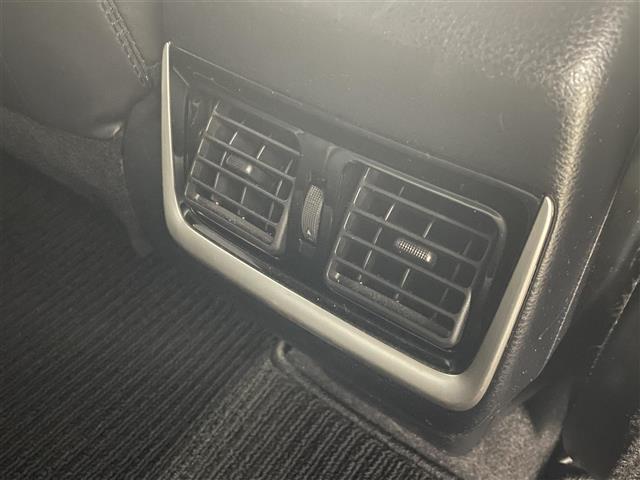 ハリアー エレガンス トヨタセーフティセンス 純正7インチナビ フルセグTV/DVD/CD/BT/SD/AM/FM ハーフレザー パワーシート 革ステアリング ACC 電子パーキング ブレーキホールド 純正AW(32枚目)