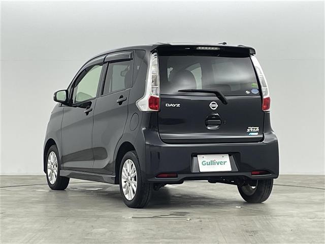 デイズ ハイウェイスター　Ｘ　純正７インチナビ　フルセグＴＶ／ＳＤ／ＣＤ／ＦＭ／ＡＭ　バックカメラ　ベンチシート　純正アルミホイール付きサマータイヤ　純正フロアマット　純正ドアバイザー　アイドリングストップ　プッシュスタート（14枚目）