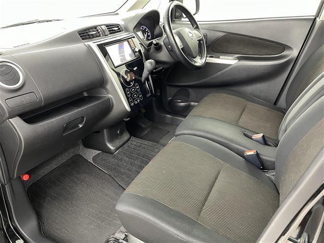 デイズ ハイウェイスター　Ｘ　純正７インチナビ　フルセグＴＶ／ＳＤ／ＣＤ／ＦＭ／ＡＭ　バックカメラ　ベンチシート　純正アルミホイール付きサマータイヤ　純正フロアマット　純正ドアバイザー　アイドリングストップ　プッシュスタート（16枚目）