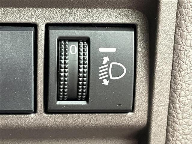 ヤリス ハイブリッドＧ　トヨタセーフティセンス　純正ディスプレイオーディオ　ＢＴ／ＵＳＢ／ＡＭ／ＦＭ　Ｍｉｒａｃａｓｔ　マルチコテクティッドナビ　バックカメラ　シートヒーター　クルーズコントロール　寒冷地仕様　オートライト（9枚目）