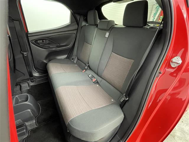 ヤリス ハイブリッドＧ　トヨタセーフティセンス　純正ディスプレイオーディオ　ＢＴ／ＵＳＢ／ＡＭ／ＦＭ　Ｍｉｒａｃａｓｔ　マルチコテクティッドナビ　バックカメラ　シートヒーター　クルーズコントロール　寒冷地仕様　オートライト（24枚目）