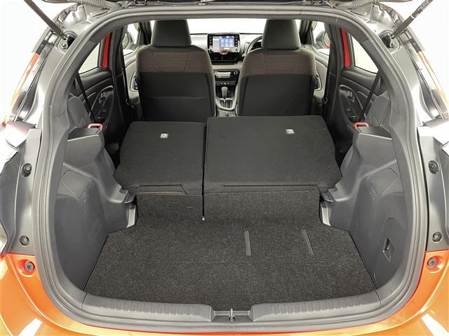 ヤリス ハイブリッドＧ　トヨタセーフティセンス　純正ディスプレイオーディオ　ＢＴ／ＵＳＢ／ＡＭ／ＦＭ　Ｍｉｒａｃａｓｔ　マルチコテクティッドナビ　バックカメラ　シートヒーター　クルーズコントロール　寒冷地仕様　オートライト（27枚目）