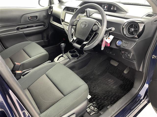 アクア Ｓ　スタイルブラック　トヨタセーフティセンス　純正ナビ　バックカメラ　ＥＴＣ　ドライブレコーダー　ＬＥＤヘッドライト　フォグランプ　純正フロアマット　ドアバイザー　スマートキー　プッシュスタート（19枚目）