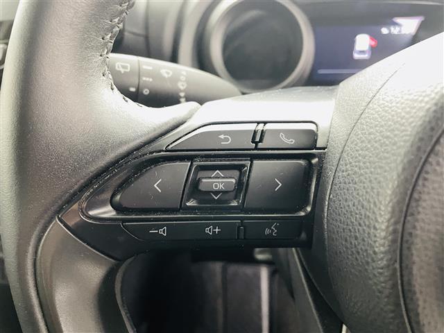 ヤリスクロス ハイブリッドＧ　ワンオーナー　純正ディスプレイオーディオ　バックカメラ　ビルトインＥＴＣ　レーダークルーズコントロール　社外前後ドライブレコーダー　ＡＣ１００Ｖコンセント　電動パーキングブレーキ　純正ホイール（5枚目）