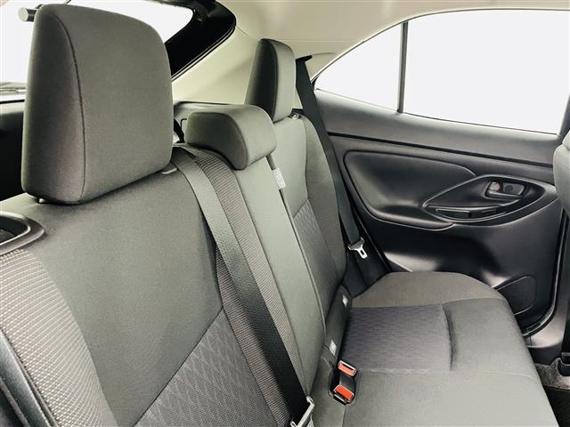 ヤリスクロス ハイブリッドＧ　ワンオーナー　純正ディスプレイオーディオ　バックカメラ　ビルトインＥＴＣ　レーダークルーズコントロール　社外前後ドライブレコーダー　ＡＣ１００Ｖコンセント　電動パーキングブレーキ　純正ホイール（10枚目）