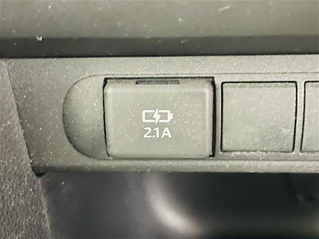 ヤリスクロス ハイブリッドＧ　ワンオーナー　純正ディスプレイオーディオ　バックカメラ　ビルトインＥＴＣ　レーダークルーズコントロール　社外前後ドライブレコーダー　ＡＣ１００Ｖコンセント　電動パーキングブレーキ　純正ホイール（30枚目）