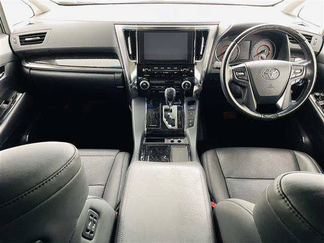 アルファード ２．５Ｓ　Ｃパッケージ　両側電動ドア　純正ナビ　純正フリップダウンモニター　フルセグ　ＥＴＣ　トヨタセーフティーセンス　シートヒーター　エアシート　ＬＥＤヘッドライト　フォグランプ　オートライト　オートマチックハイビーム（2枚目）