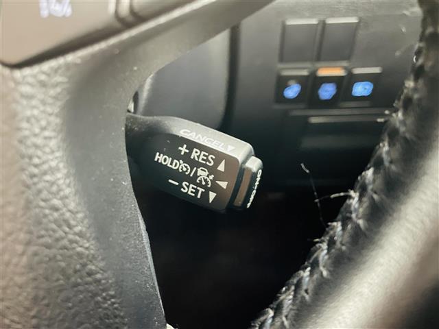 アルファード ２．５Ｓ　Ｃパッケージ　両側電動ドア　純正ナビ　純正フリップダウンモニター　フルセグ　ＥＴＣ　トヨタセーフティーセンス　シートヒーター　エアシート　ＬＥＤヘッドライト　フォグランプ　オートライト　オートマチックハイビーム（8枚目）