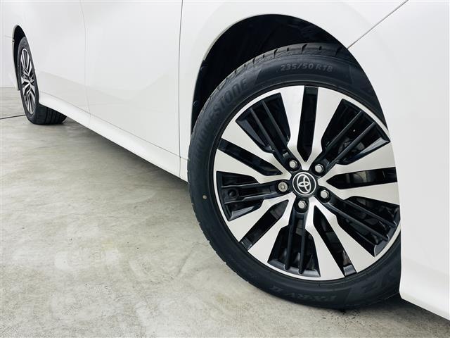 アルファード ２．５Ｓ　Ｃパッケージ　両側電動ドア　純正ナビ　純正フリップダウンモニター　フルセグ　ＥＴＣ　トヨタセーフティーセンス　シートヒーター　エアシート　ＬＥＤヘッドライト　フォグランプ　オートライト　オートマチックハイビーム（16枚目）