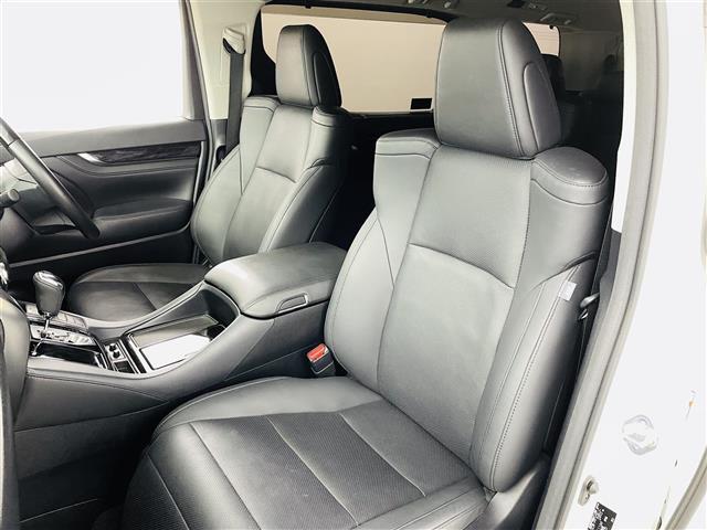 アルファード ２．５Ｓ　Ｃパッケージ　両側電動ドア　純正ナビ　純正フリップダウンモニター　フルセグ　ＥＴＣ　トヨタセーフティーセンス　シートヒーター　エアシート　ＬＥＤヘッドライト　フォグランプ　オートライト　オートマチックハイビーム（22枚目）