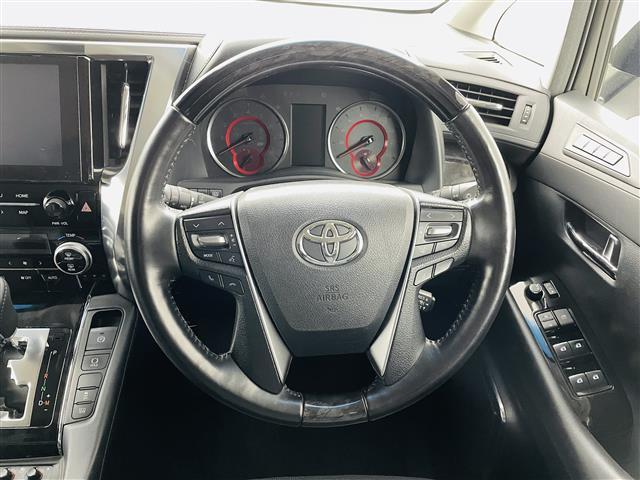 アルファード ２．５Ｓ　Ｃパッケージ　両側電動ドア　純正ナビ　純正フリップダウンモニター　フルセグ　ＥＴＣ　トヨタセーフティーセンス　シートヒーター　エアシート　ＬＥＤヘッドライト　フォグランプ　オートライト　オートマチックハイビーム（24枚目）