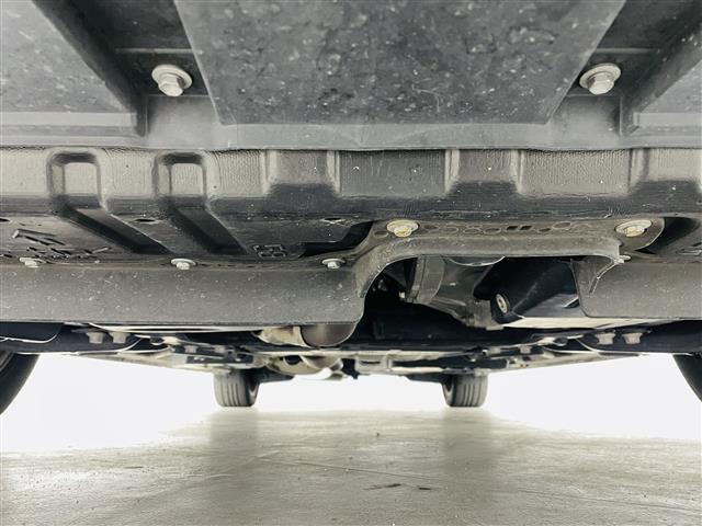 アルファード ２．５Ｓ　Ｃパッケージ　両側電動ドア　純正ナビ　純正フリップダウンモニター　フルセグ　ＥＴＣ　トヨタセーフティーセンス　シートヒーター　エアシート　ＬＥＤヘッドライト　フォグランプ　オートライト　オートマチックハイビーム（42枚目）