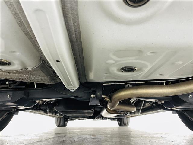 アルファード ２．５Ｓ　Ｃパッケージ　両側電動ドア　純正ナビ　純正フリップダウンモニター　フルセグ　ＥＴＣ　トヨタセーフティーセンス　シートヒーター　エアシート　ＬＥＤヘッドライト　フォグランプ　オートライト　オートマチックハイビーム（43枚目）