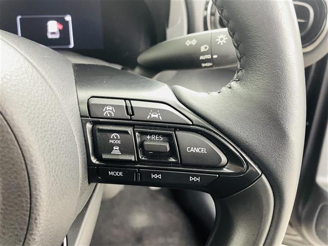 ヤリスクロス ハイブリッドＺ　アドベンチャー　プリクラッシュセーフティ　レーントレーシングアシスト　レーダークルーズコントロール　ブラインドスポットモニター　純正ナビゲーション　Ｂｌｕｅｔｏｏｔｈ　ＥＴＣ　バックカメラ　３６０度カメラ　ＨＤＭＩ（27枚目）